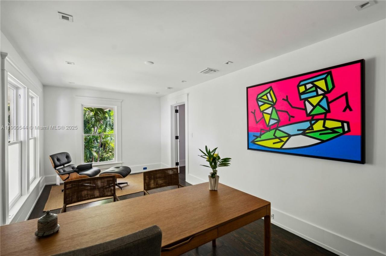 3701 Park Ave, Miami, FL 33133 Photo