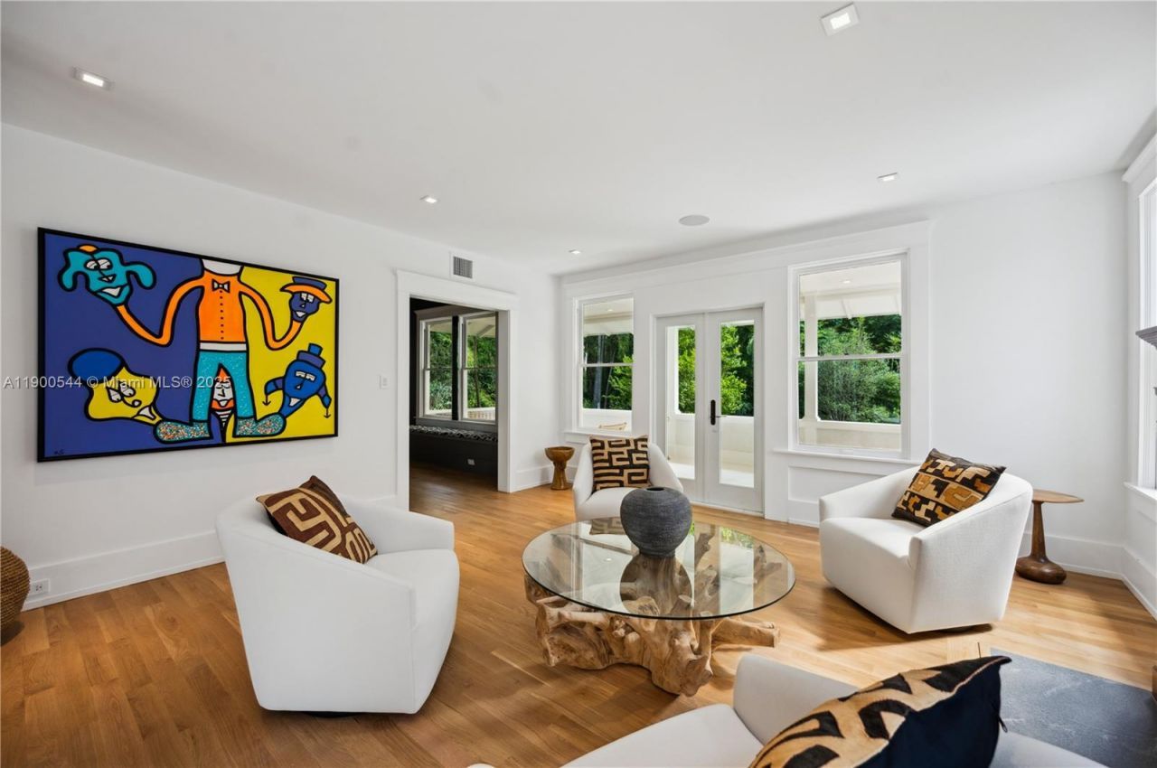 3701 Park Ave, Miami, FL 33133 Photo