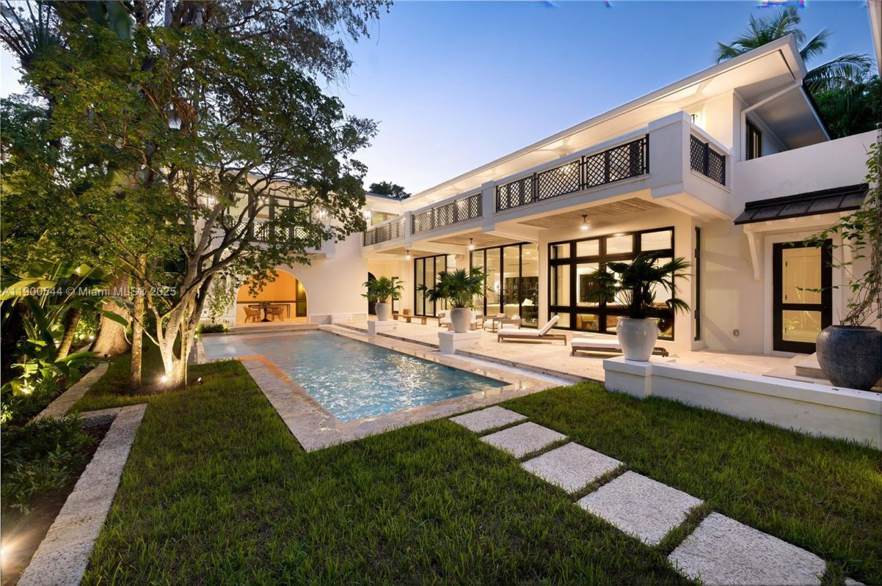 3701 Park Ave, Miami, FL 33133 Photo