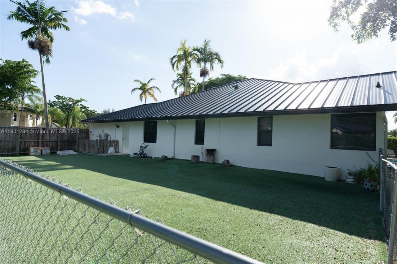 7761 SW 185th St, Cutler Bay, FL 33157 Photo