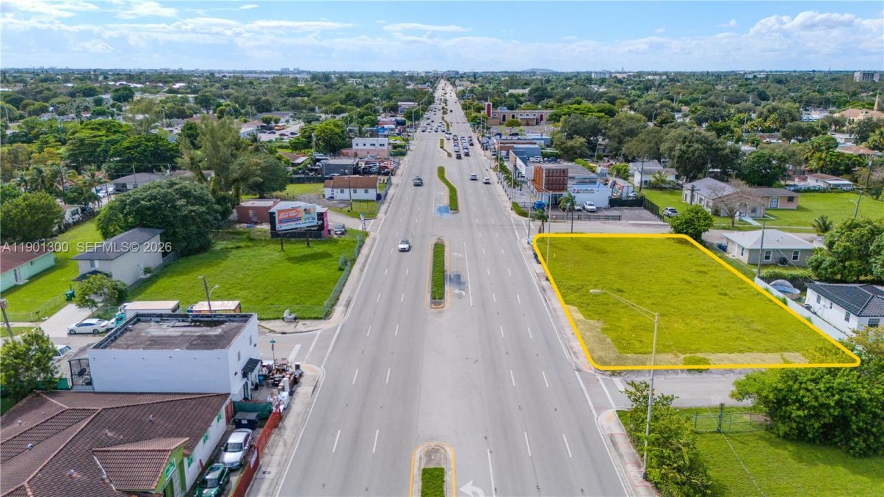 1477 NW 79th St, Miami, FL 33147 Photo