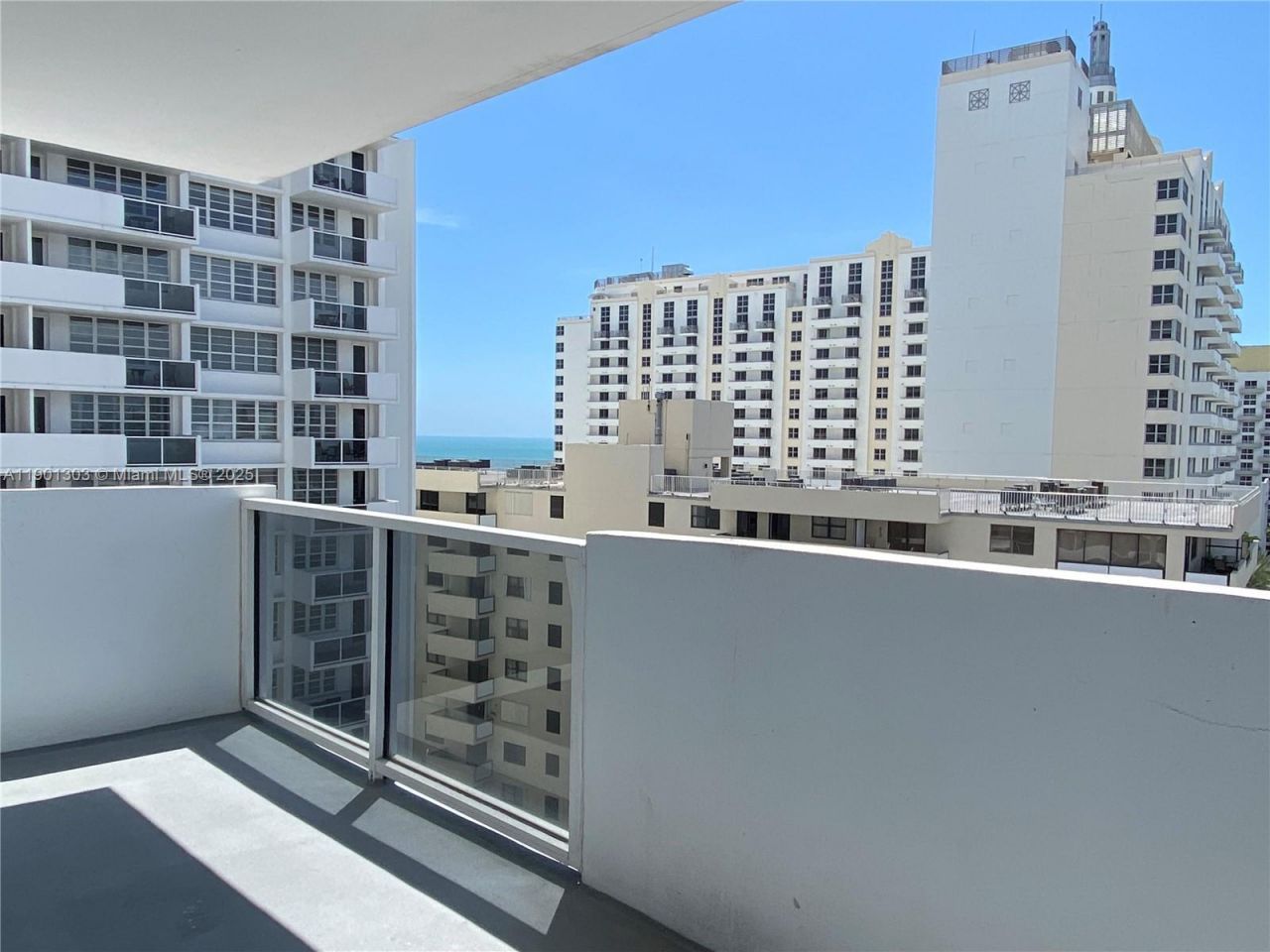 100 Lincoln Rd, Unit 1111, Miami Beach, FL 33139 Photo