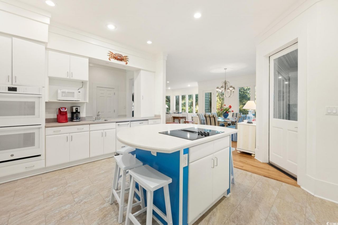 224 Ocean Green Dr. Photo 12