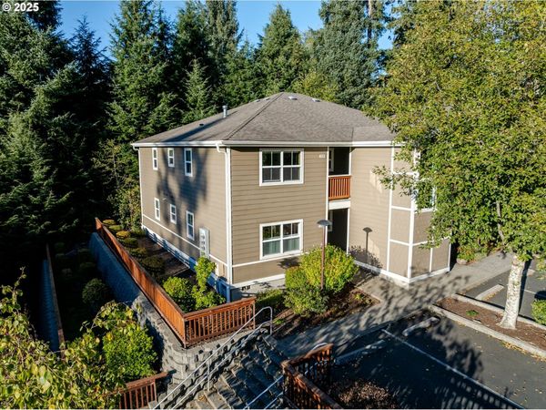 420 ELK CREEK RD, Unit 401, Cannon Beach, OR 97110