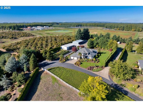 2995 MOLALLA RD, Woodburn, OR 97071
