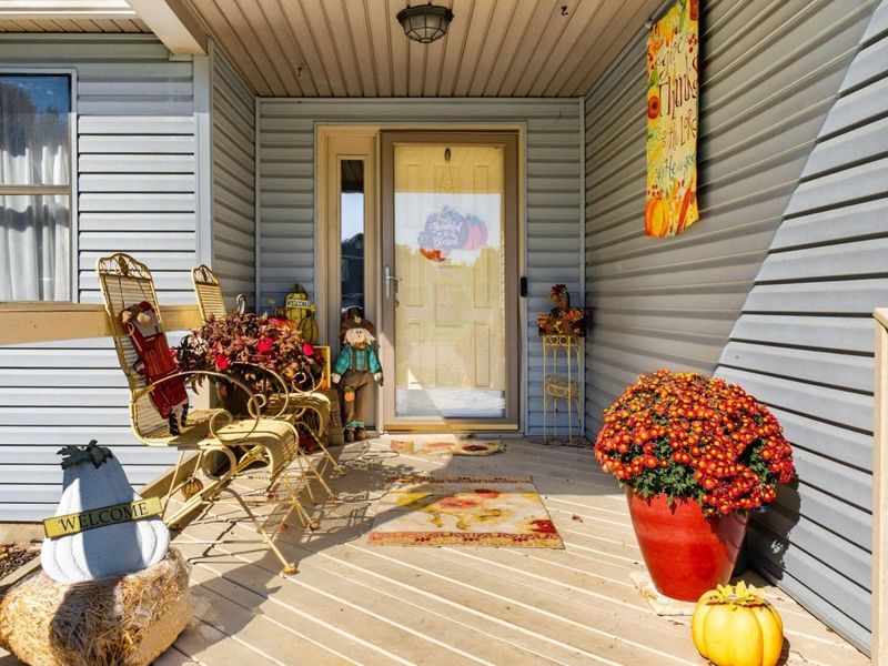 5834 Stoneshead Court, Westerville, OH 43081 Photo 2