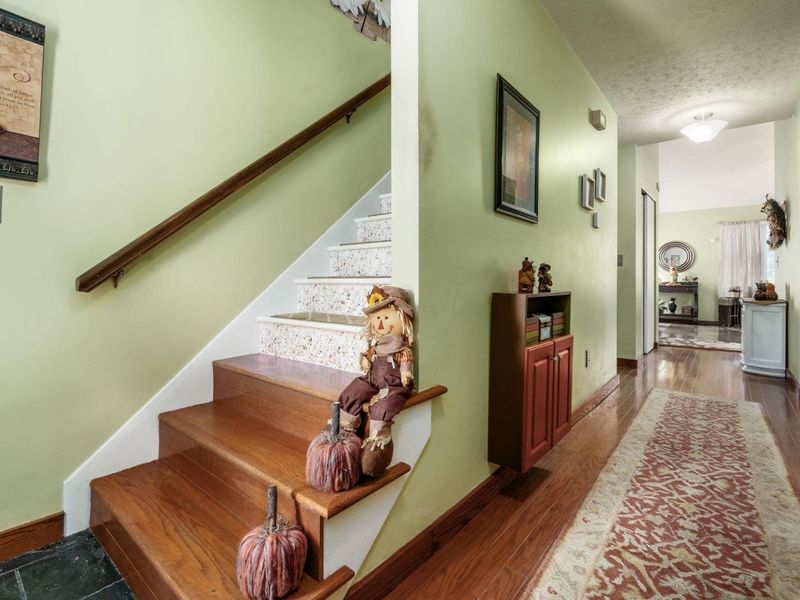 5834 Stoneshead Court, Westerville, OH 43081 Photo 3