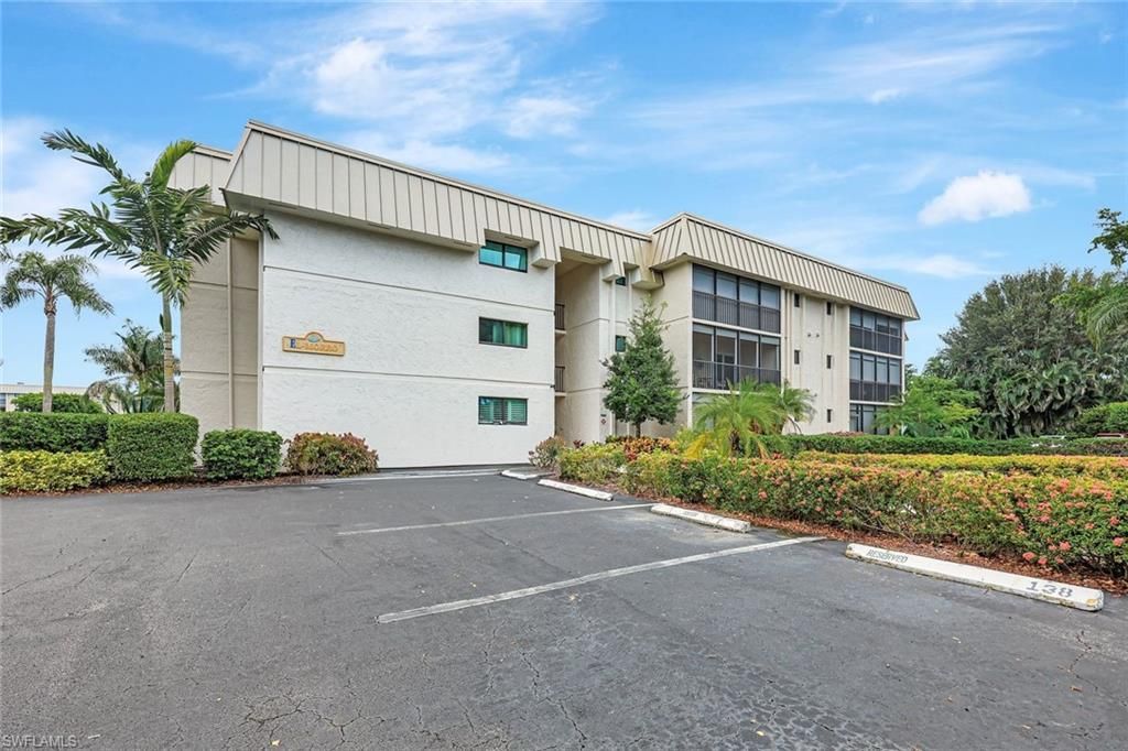 788 Park Shore Dr, Unit E39, Naples, FL 34103 Photo