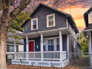 2061 W 33rd Street, Cleveland, OH 44113