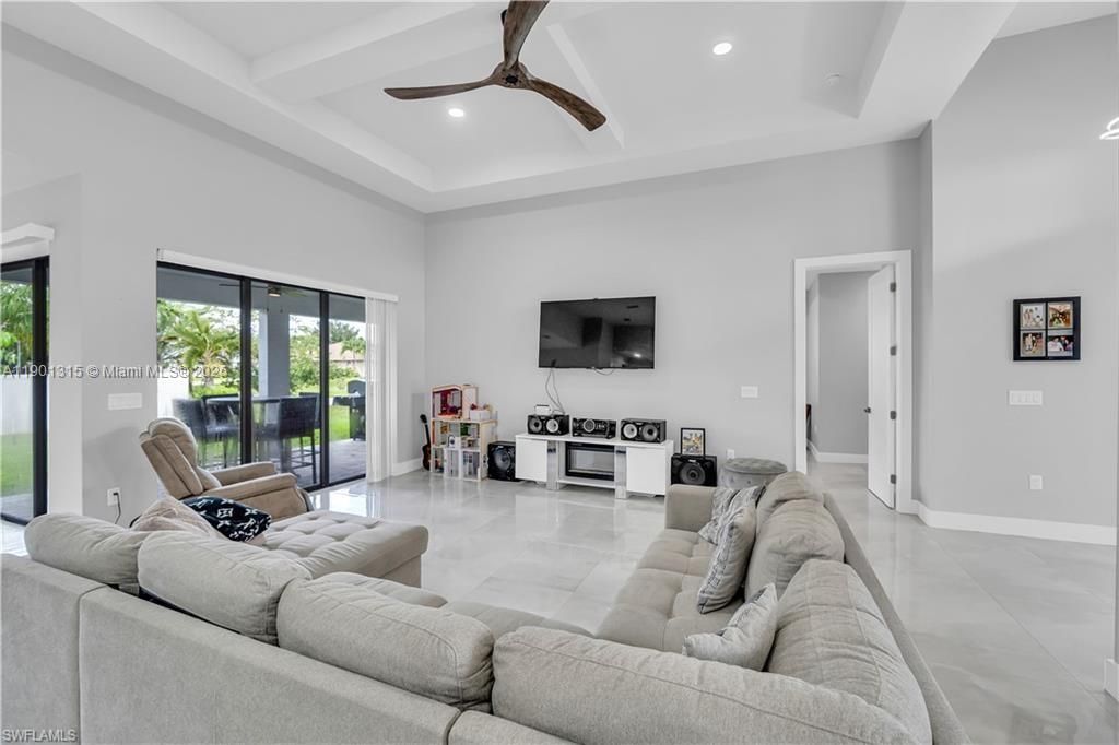 2218 SW 25th St, Cape Coral, FL 33914 Photo
