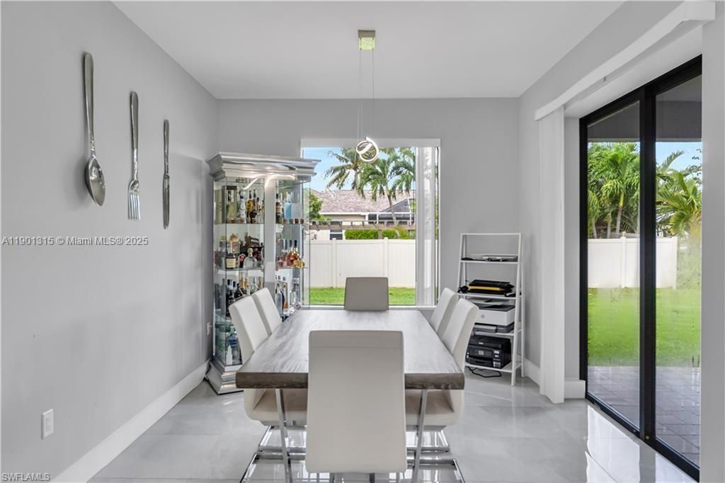 2218 SW 25th St, Cape Coral, FL 33914 Photo