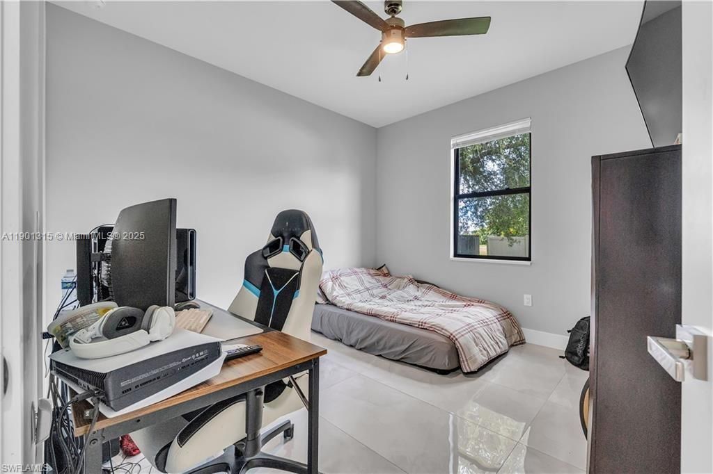 2218 SW 25th St, Cape Coral, FL 33914 Photo