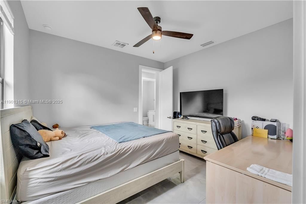 2218 SW 25th St, Cape Coral, FL 33914 Photo
