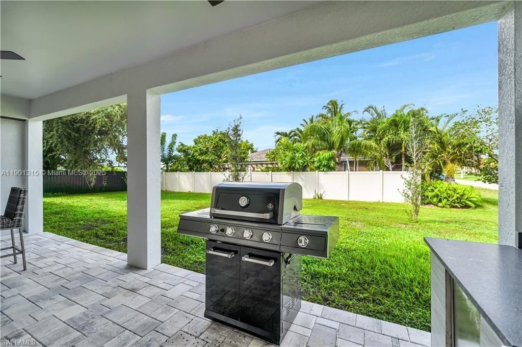 2218 SW 25th St, Cape Coral, FL 33914 Photo