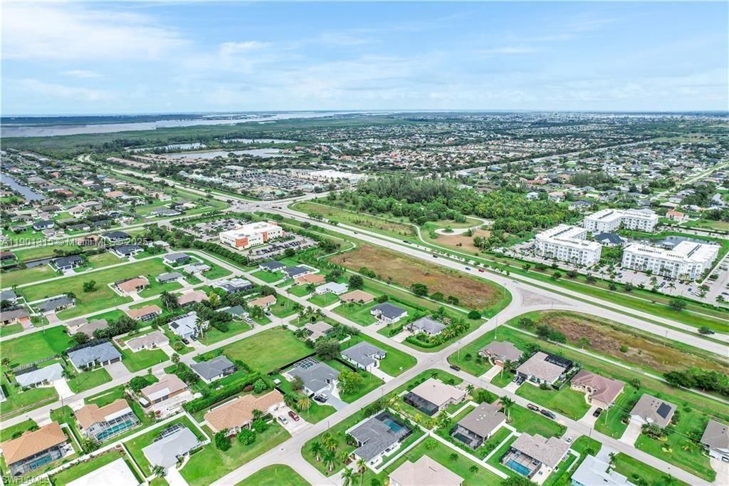2218 SW 25th St, Cape Coral, FL 33914 Photo