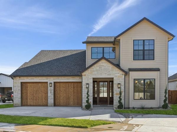 208 Pecan Street, Roanoke, TX 76262