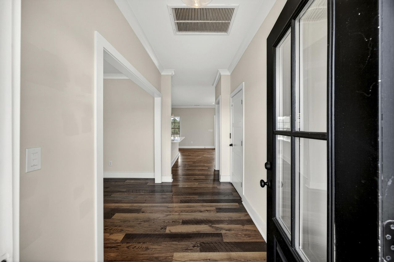 4808 Wilson Road Photo 8