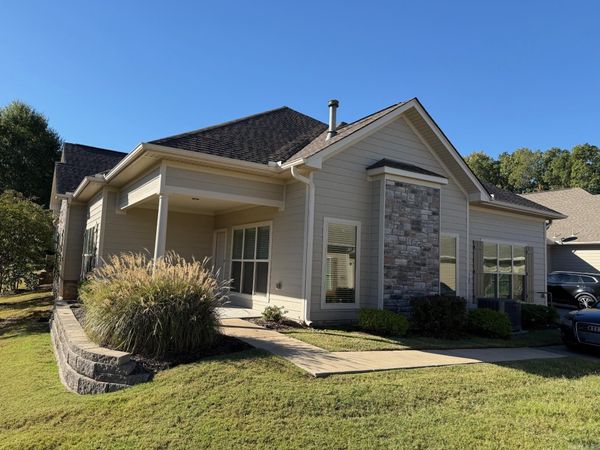 123 Mountain Terrace Circle, Maumelle, AR 72113