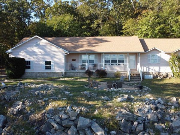 Marble Falls, AR 72648