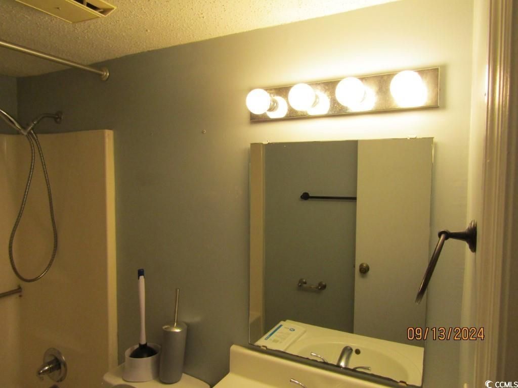 1500 Cenith Dr. Photo 27