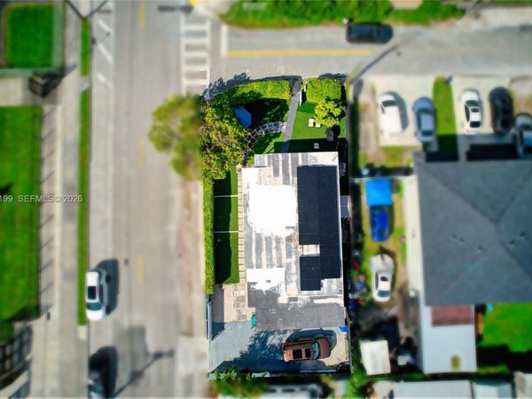 8401 NW 24th Pl, Miami, FL 33147