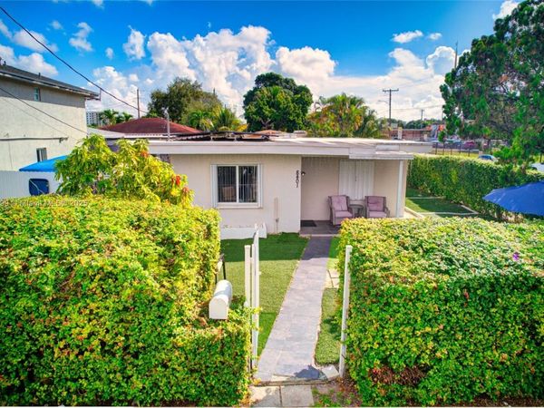 8401 NW 24th Pl, Miami, FL 33147