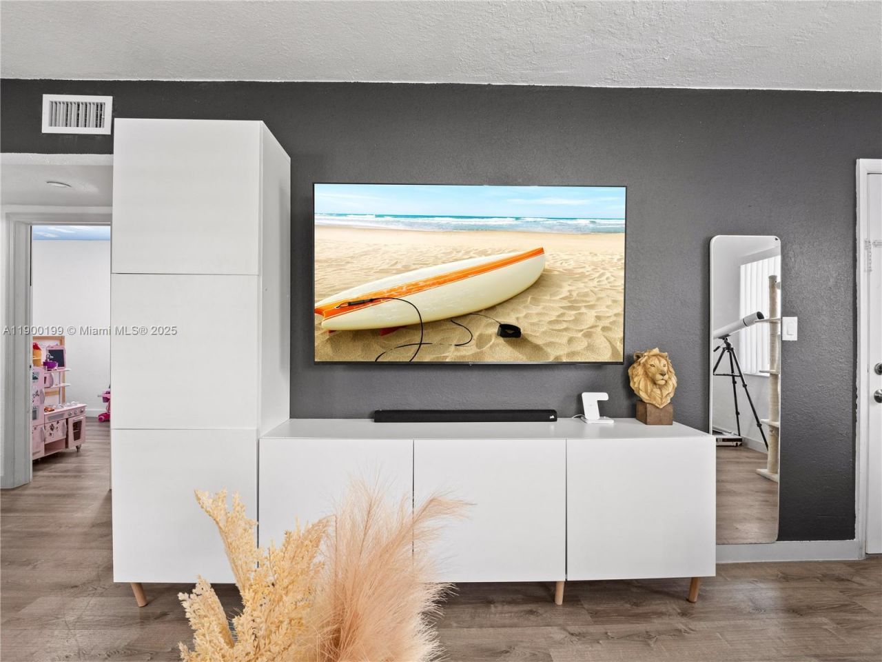 8401 NW 24th Pl, Miami, FL 33147 Photo