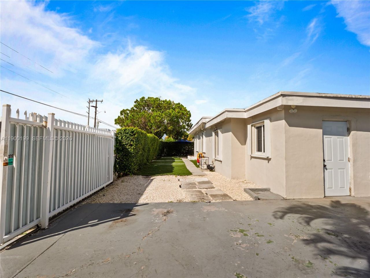 8401 NW 24th Pl, Miami, FL 33147 Photo