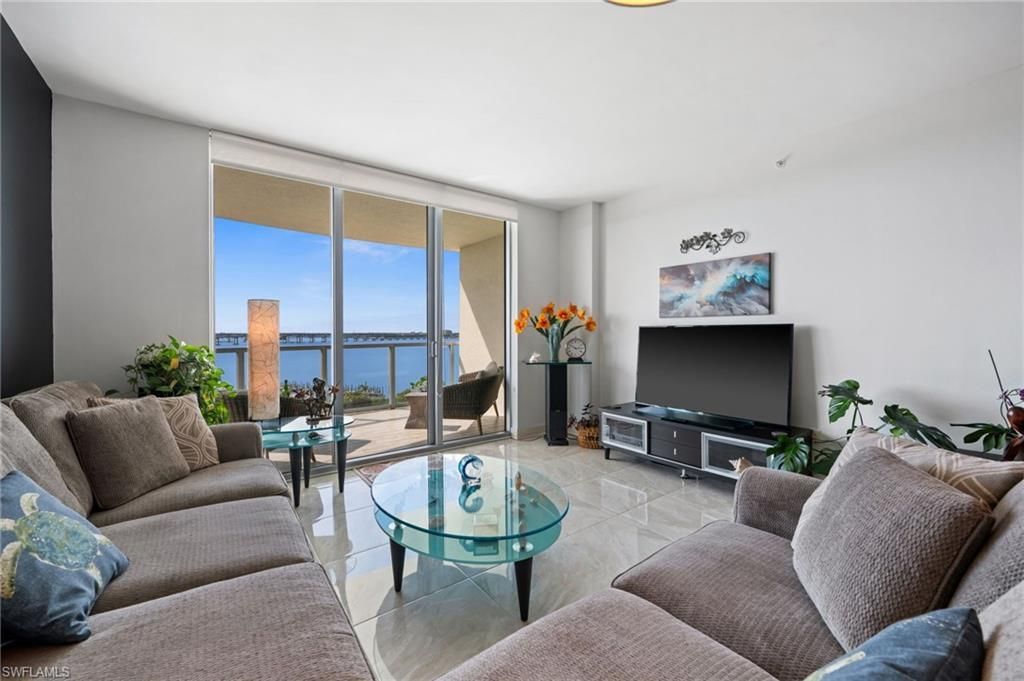 3000 Oasis Grand Blvd, Unit 901, Fort Myers, FL 33916 Photo