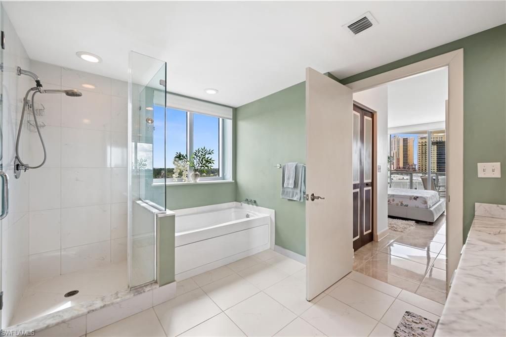 3000 Oasis Grand Blvd, Unit 901, Fort Myers, FL 33916 Photo