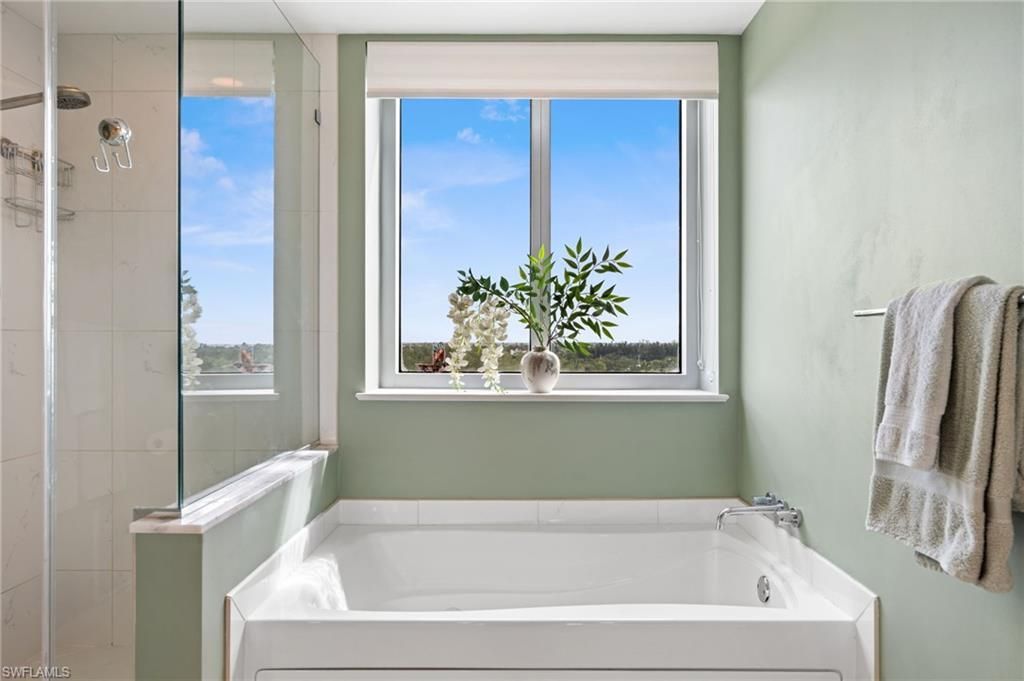 3000 Oasis Grand Blvd, Unit 901, Fort Myers, FL 33916 Photo