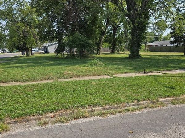 2830 Cayuga Street, Granite City, IL 62040