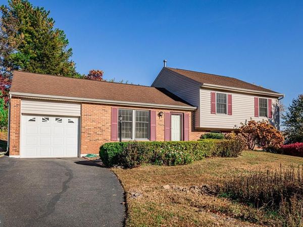 1803 E BEECH ROAD, STERLING, VA 20164