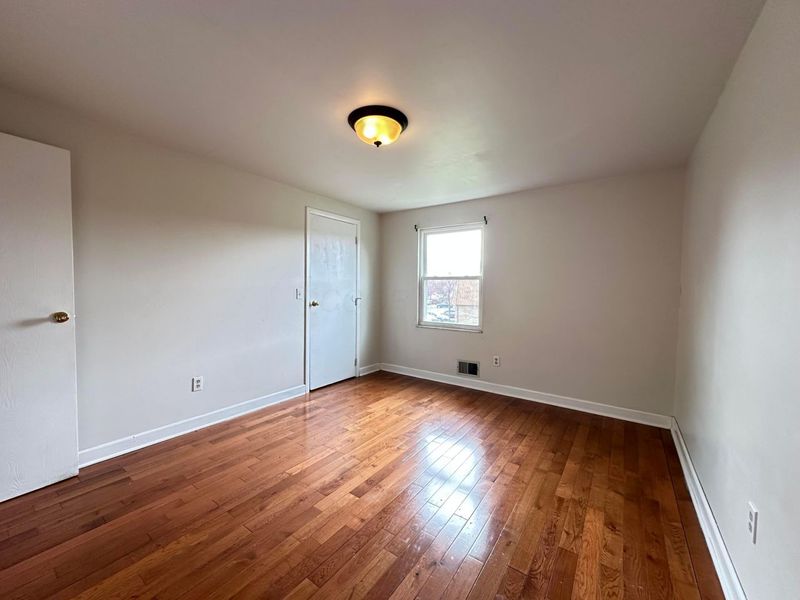 5726 Beechcroft Road, Unit J, Columbus, OH 43229 Photo 10