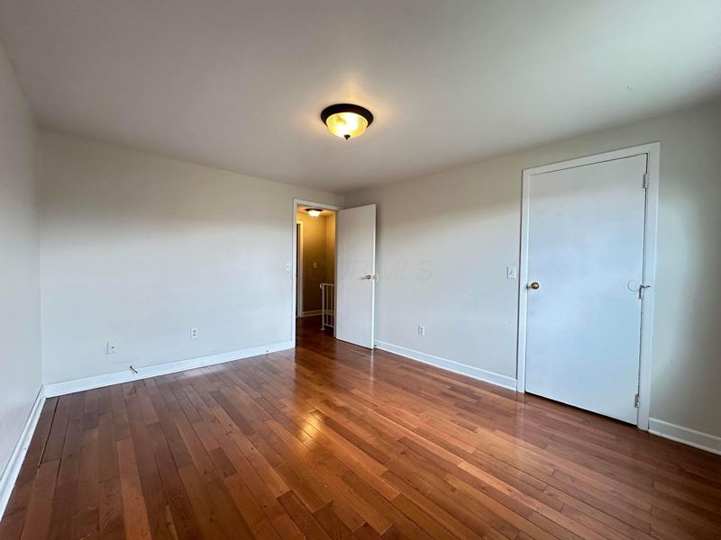 5726 Beechcroft Road, Unit J, Columbus, OH 43229 Photo 11