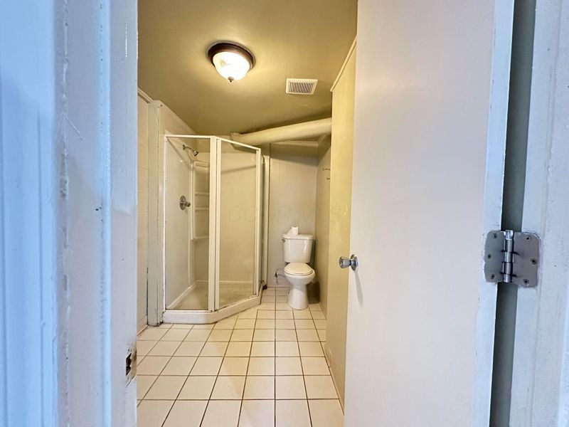 5726 Beechcroft Road, Unit J, Columbus, OH 43229 Photo 21