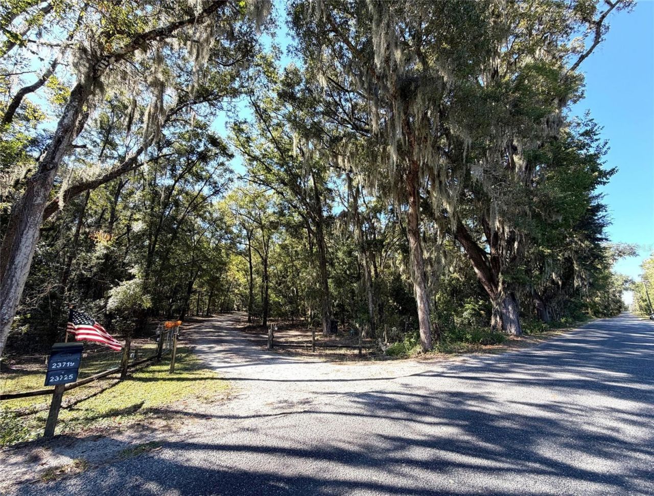 23719 NW 142nd Avenue, High Springs, FL 32643 Photo