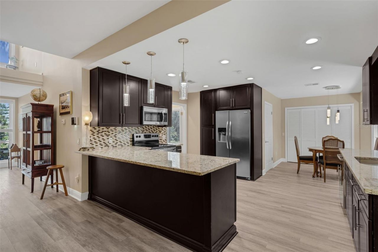 6846 Lake View Drive, Yalaha, FL 34797 Photo