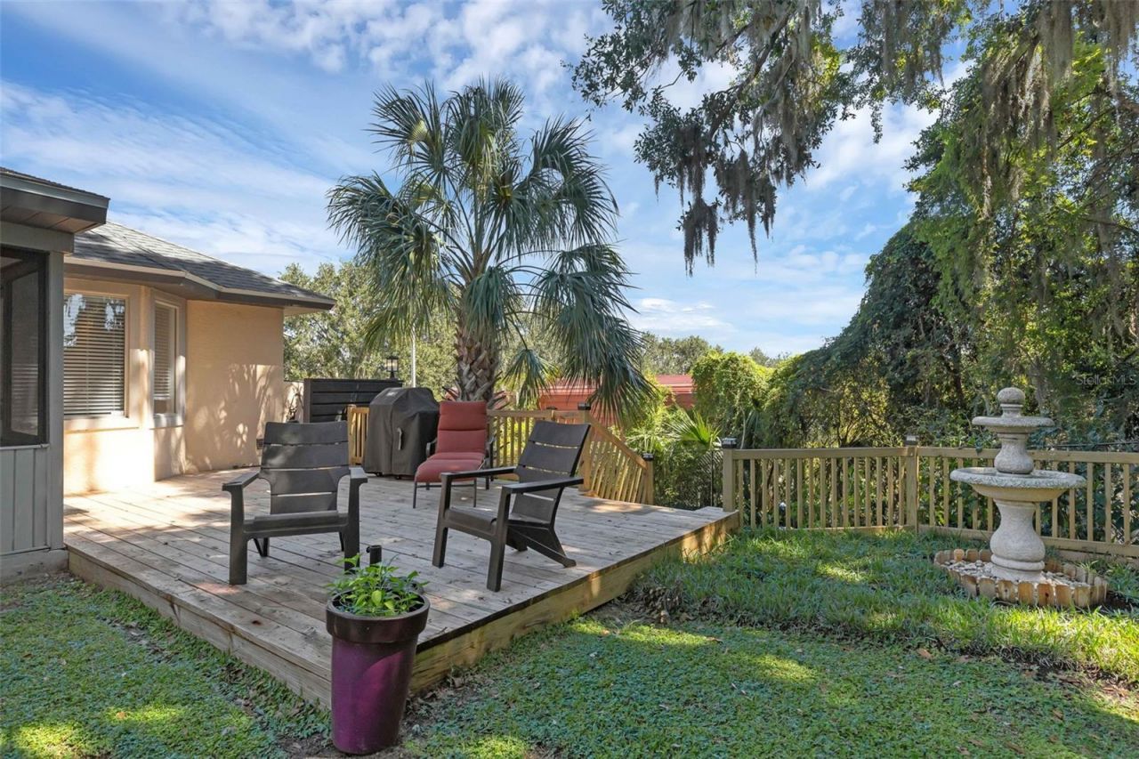 6846 Lake View Drive, Yalaha, FL 34797 Photo