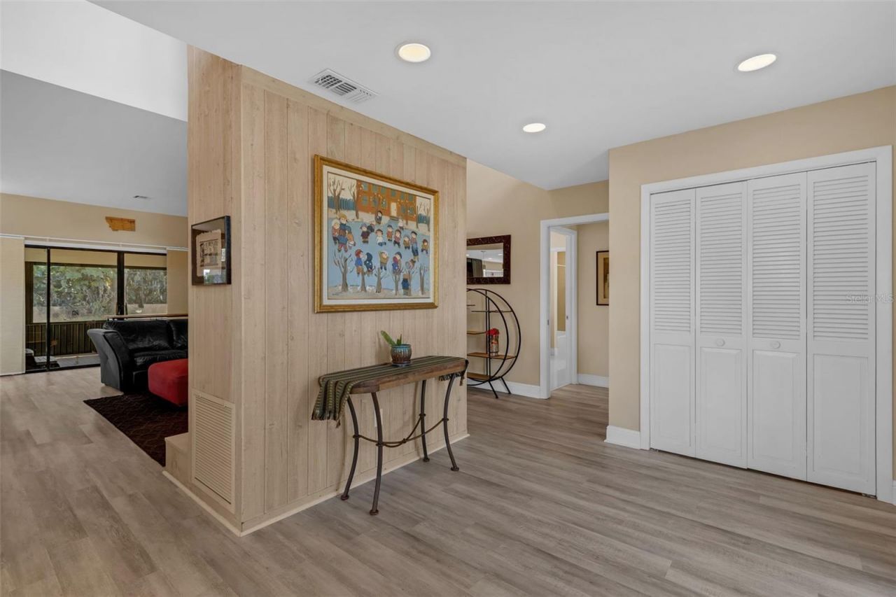 6846 Lake View Drive, Yalaha, FL 34797 Photo