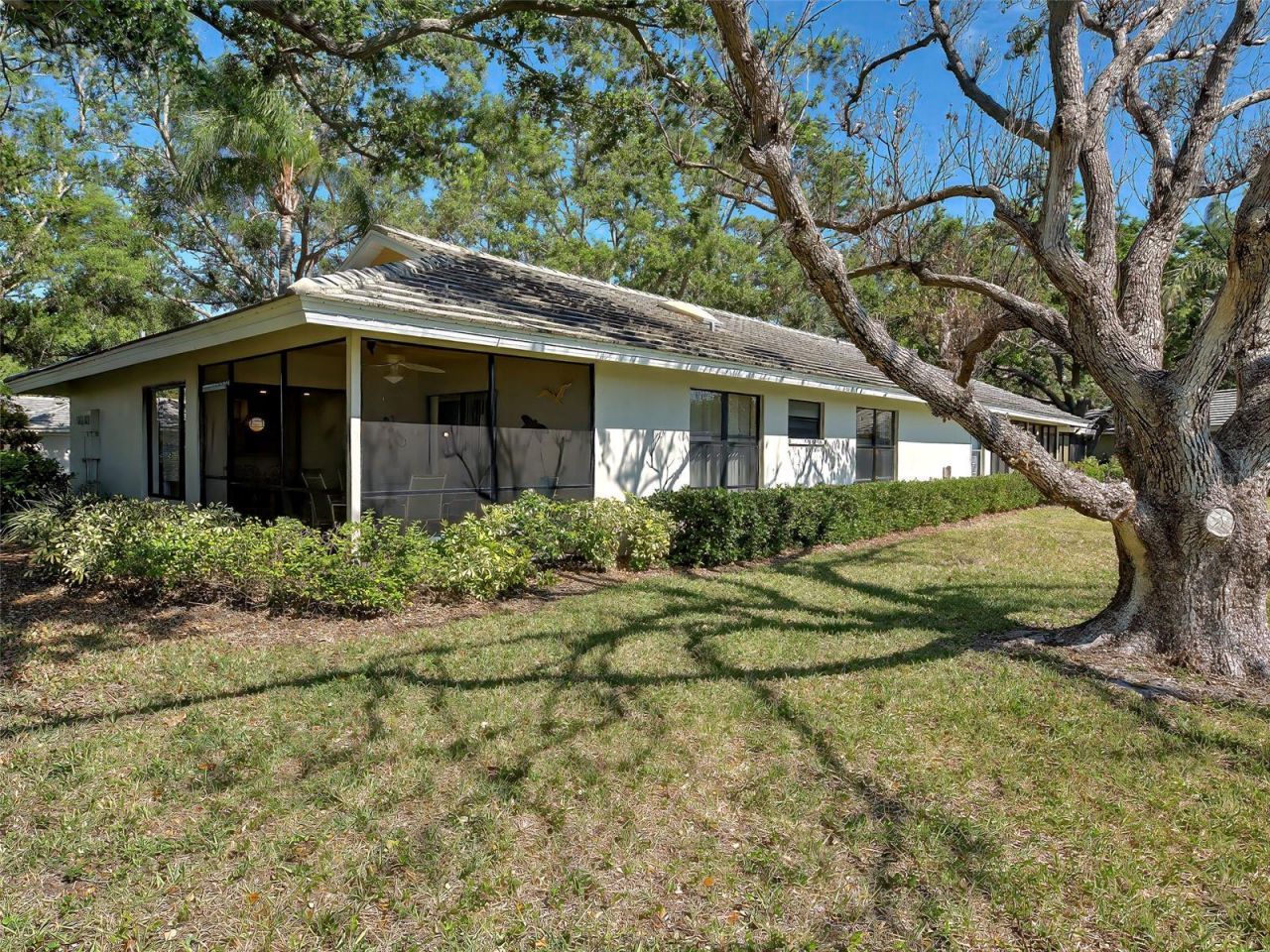 220 Southampton Drive, Unit 325, Venice, FL 34293 Photo