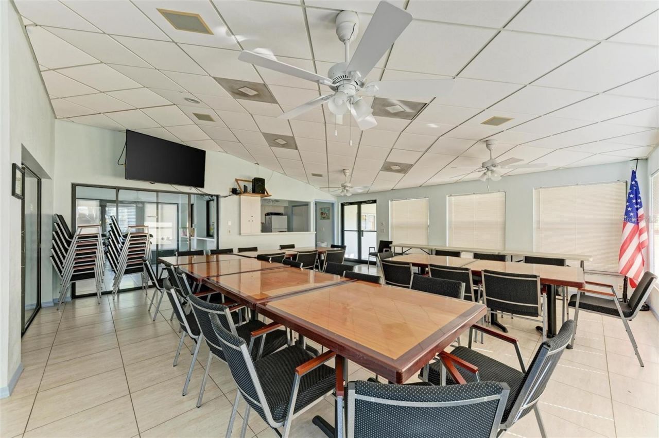 220 Southampton Drive, Unit 325, Venice, FL 34293 Photo