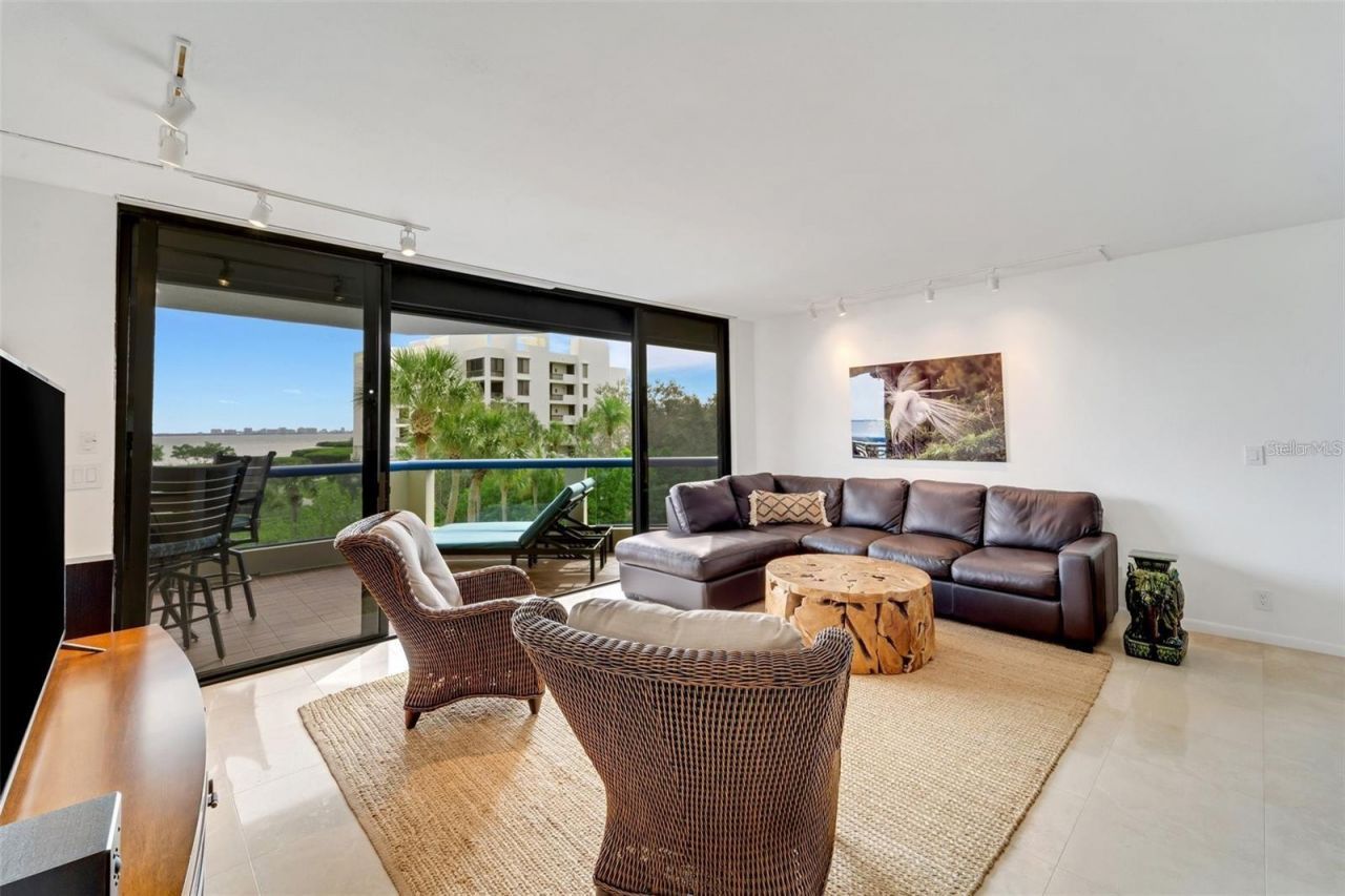 2110 Harbourside Drive, Unit 526, Longboat Key, FL 34228 Photo