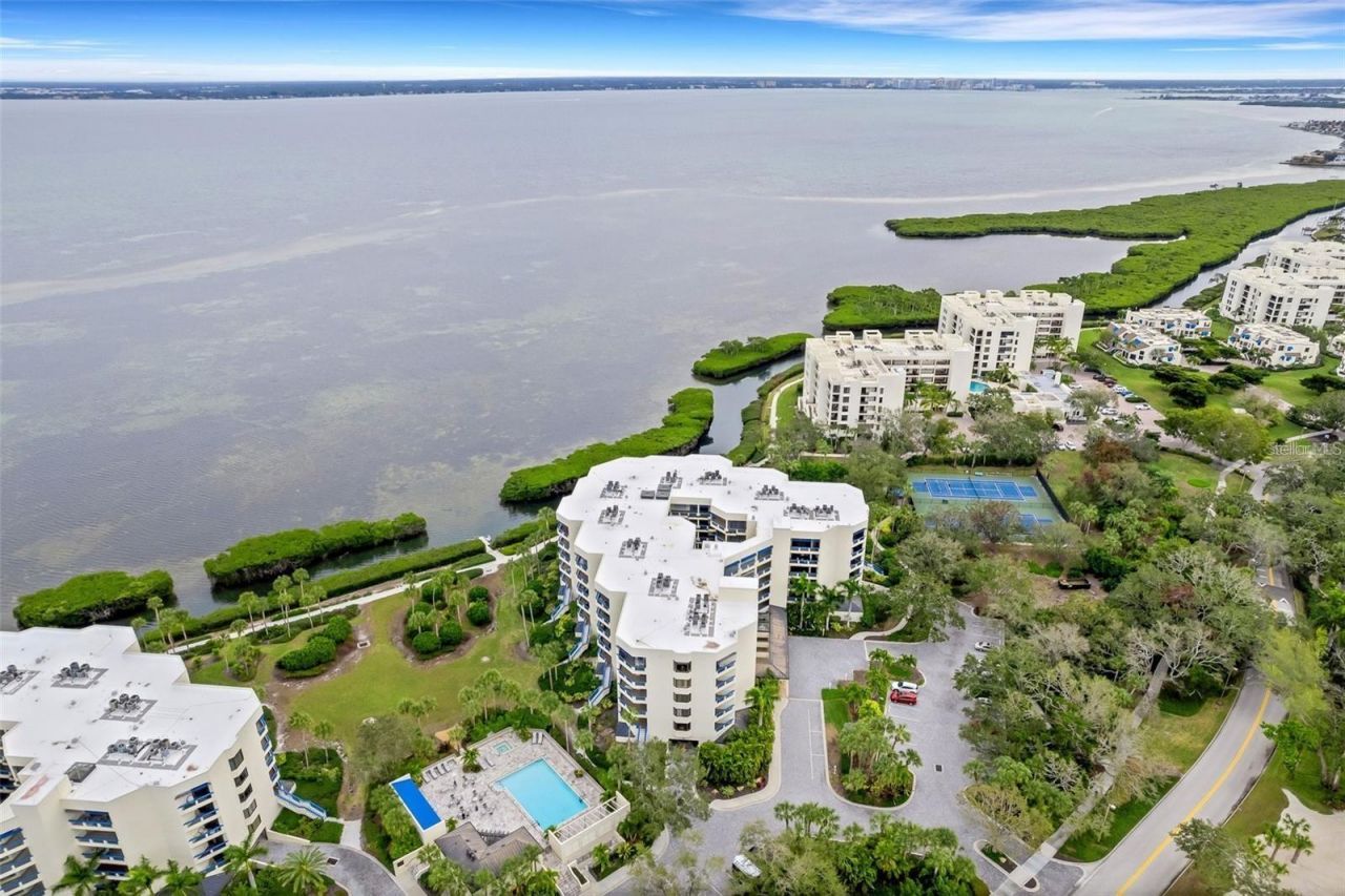 2110 Harbourside Drive, Unit 526, Longboat Key, FL 34228 Photo