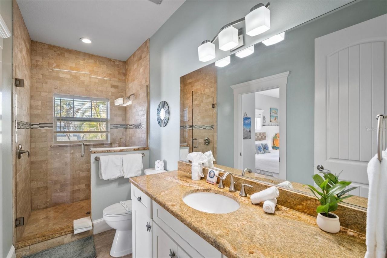 204 66th Street, Holmes Beach, FL 34217 Photo