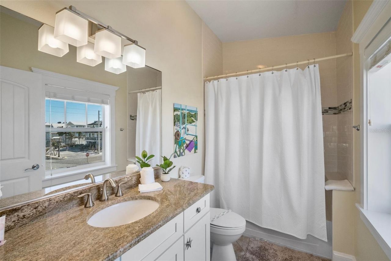 204 66th Street, Holmes Beach, FL 34217 Photo