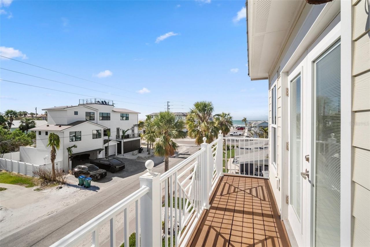 204 66th Street, Holmes Beach, FL 34217 Photo