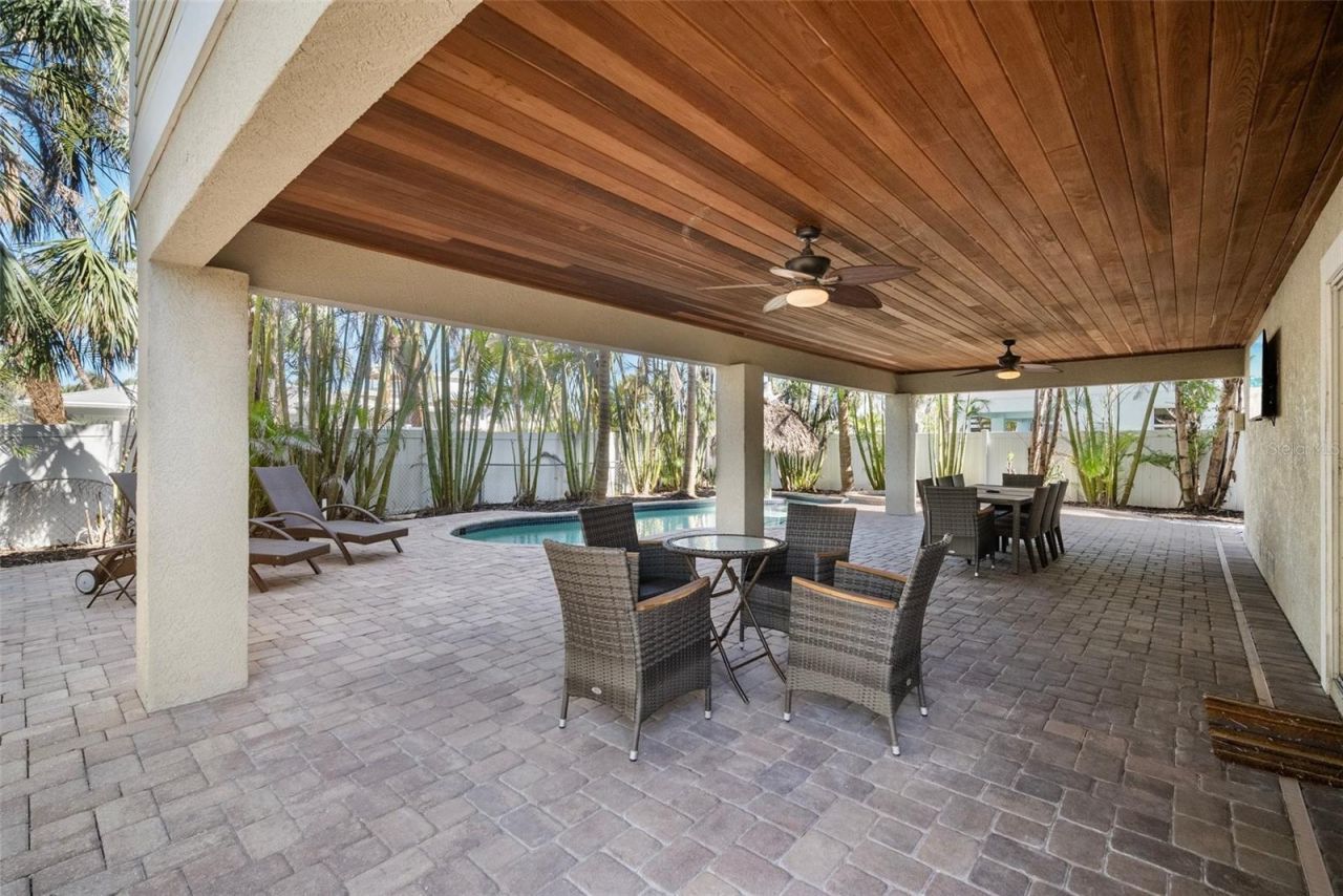 204 66th Street, Holmes Beach, FL 34217 Photo