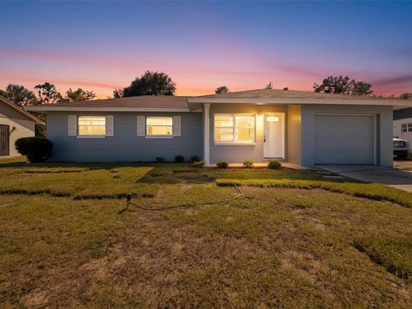 30 W HAMMON DRIVE, APOPKA, FL 32703