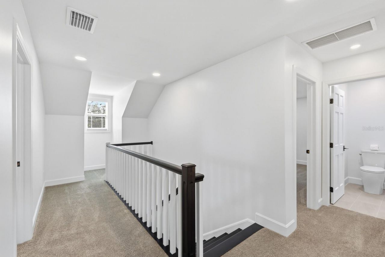 5060 18th Avenue W, Bradenton, FL 34209 Photo